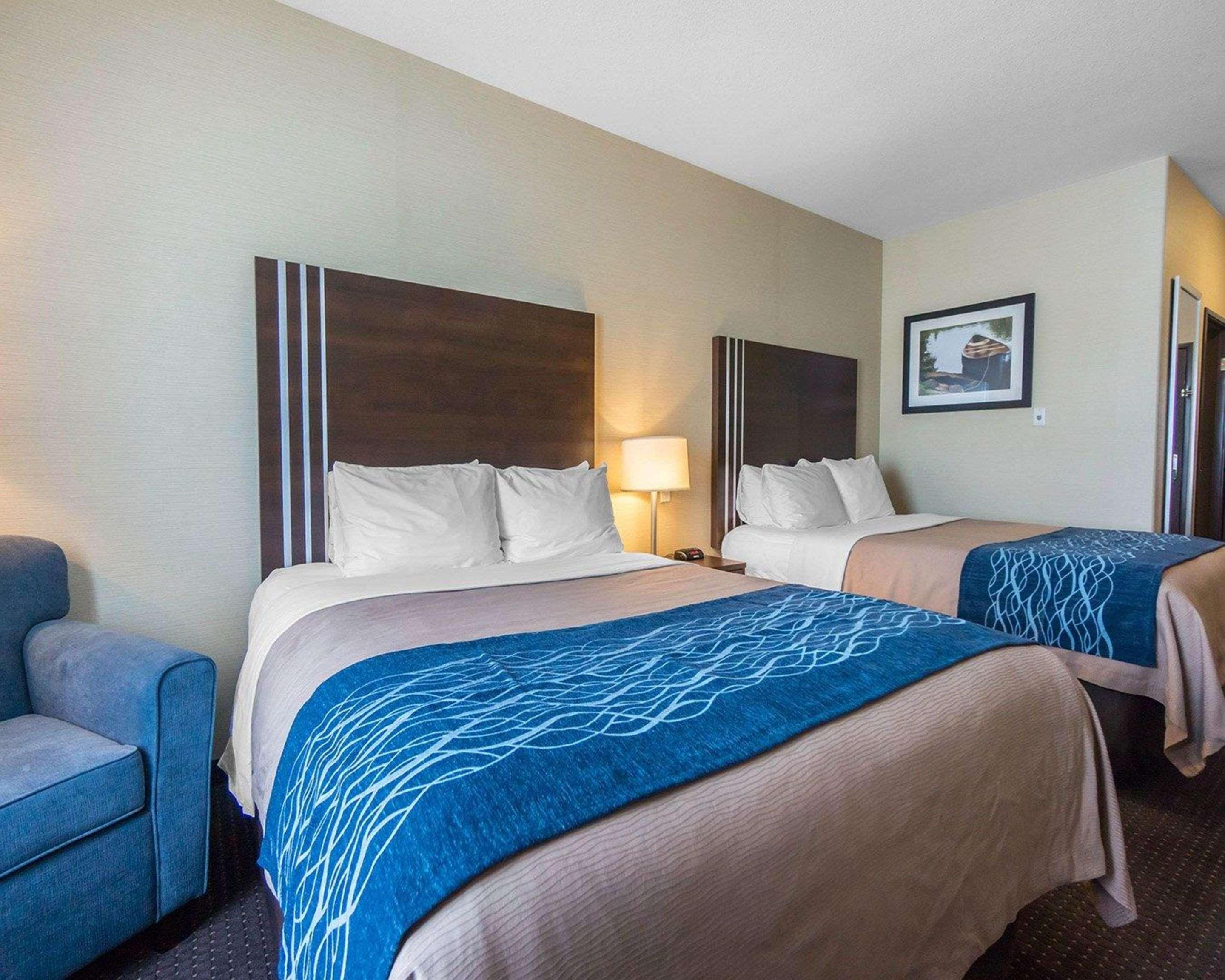 Comfort Inn & Suites Fox Creek Eksteriør billede