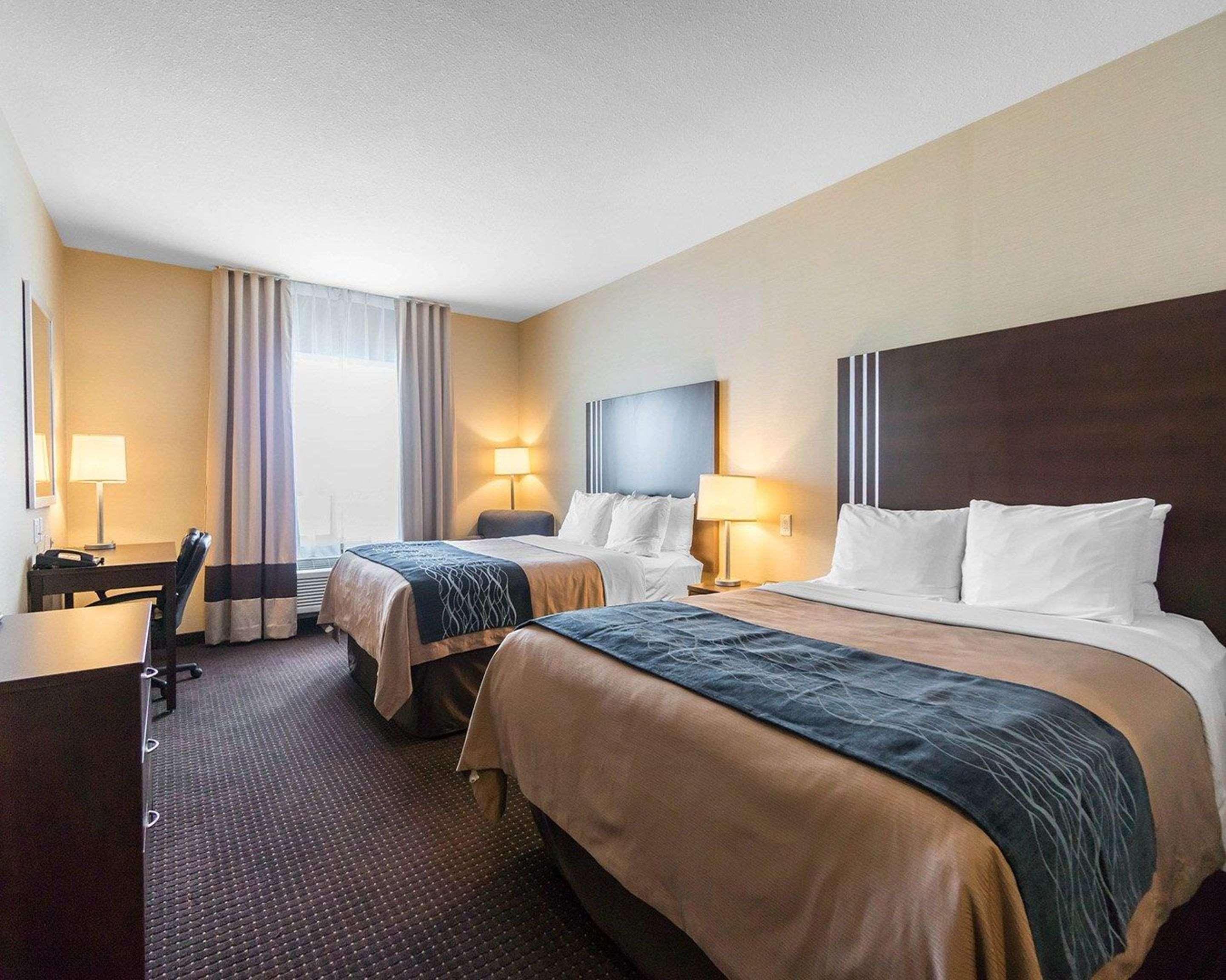 Comfort Inn & Suites Fox Creek Eksteriør billede