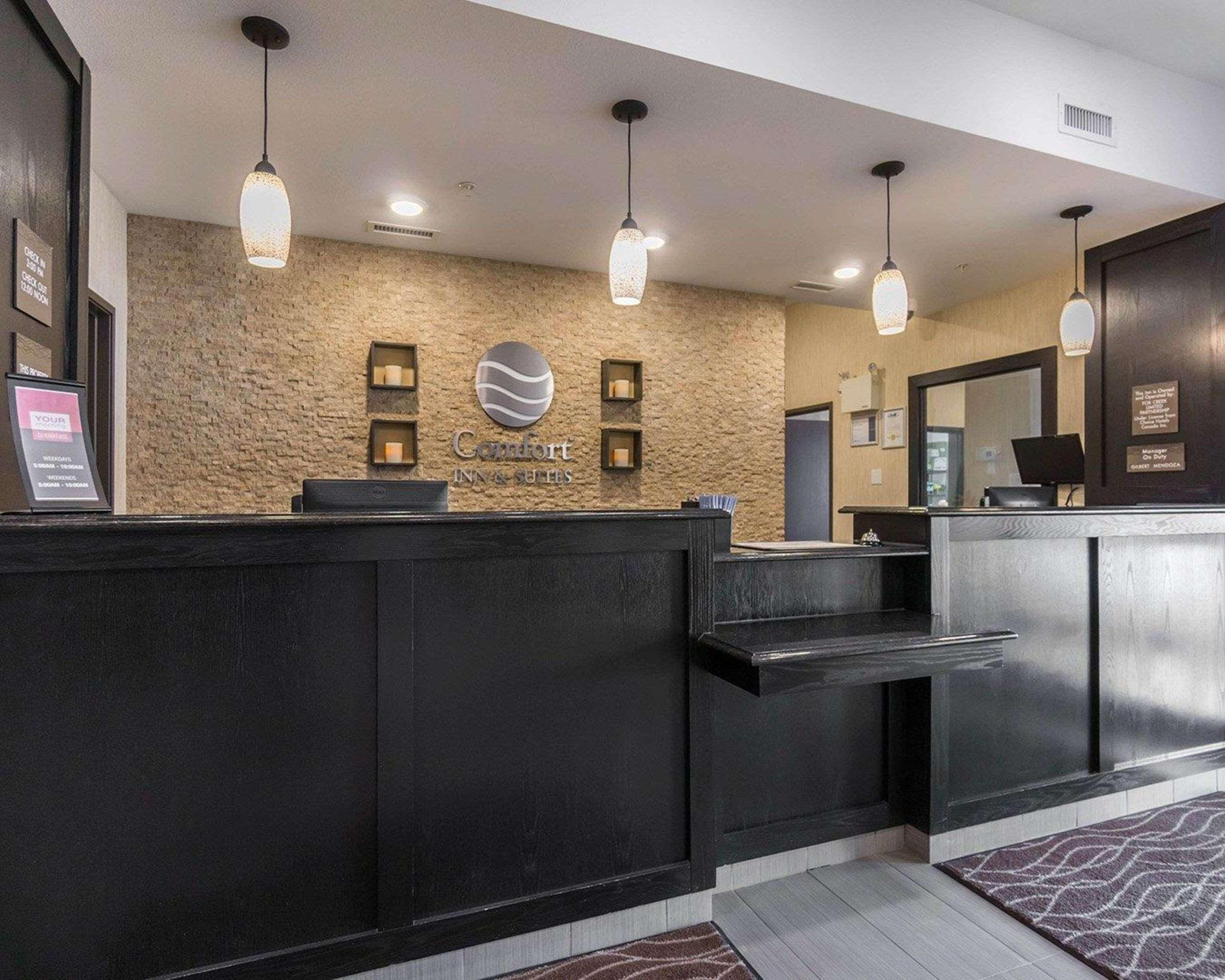 Comfort Inn & Suites Fox Creek Eksteriør billede